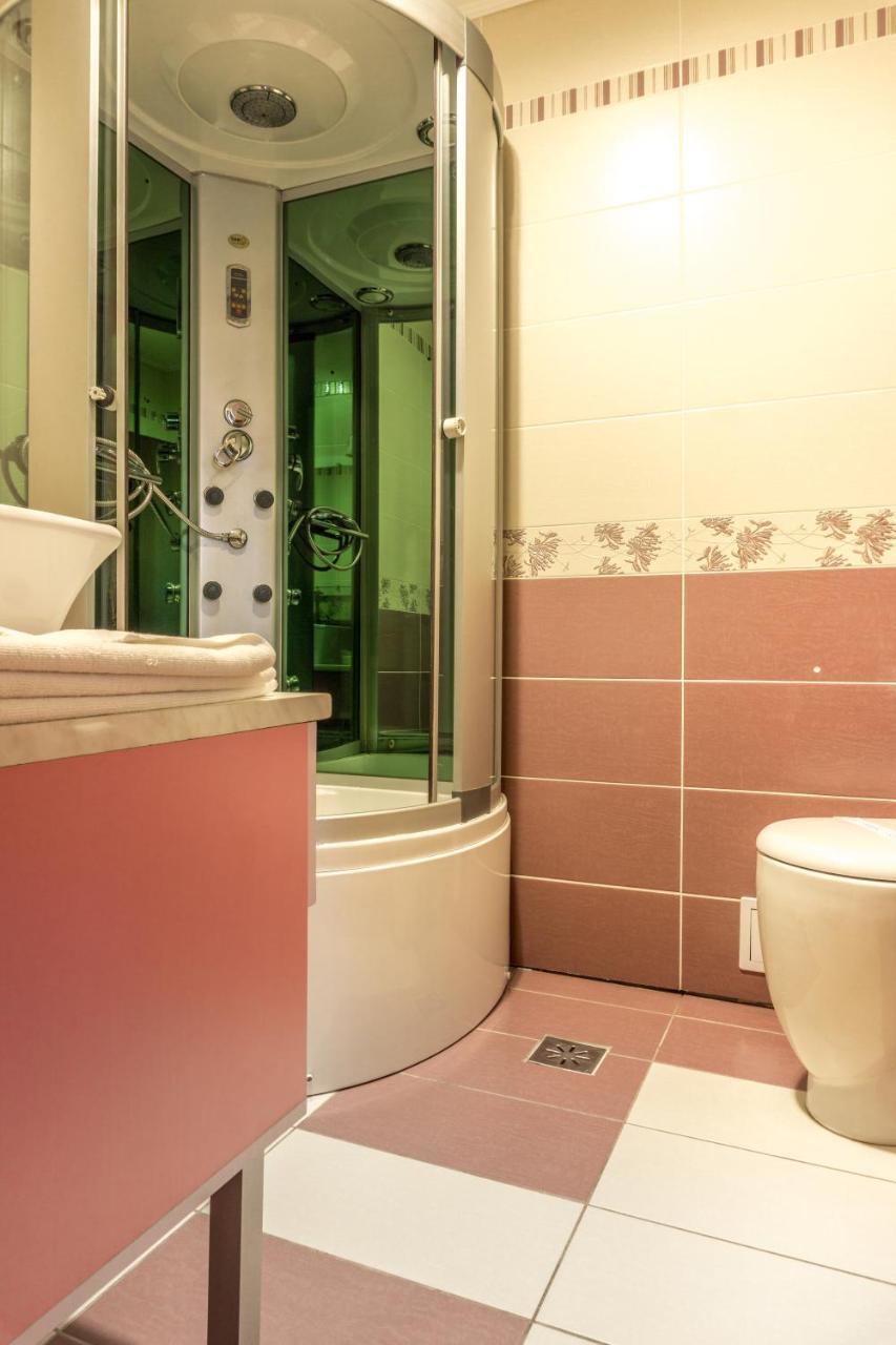 Hotel Ferdinand Хацег Екстер'єр фото
